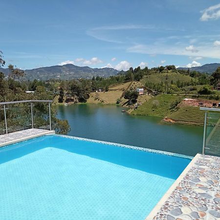 Paradise Lake Hotel Guatapé Buitenkant foto