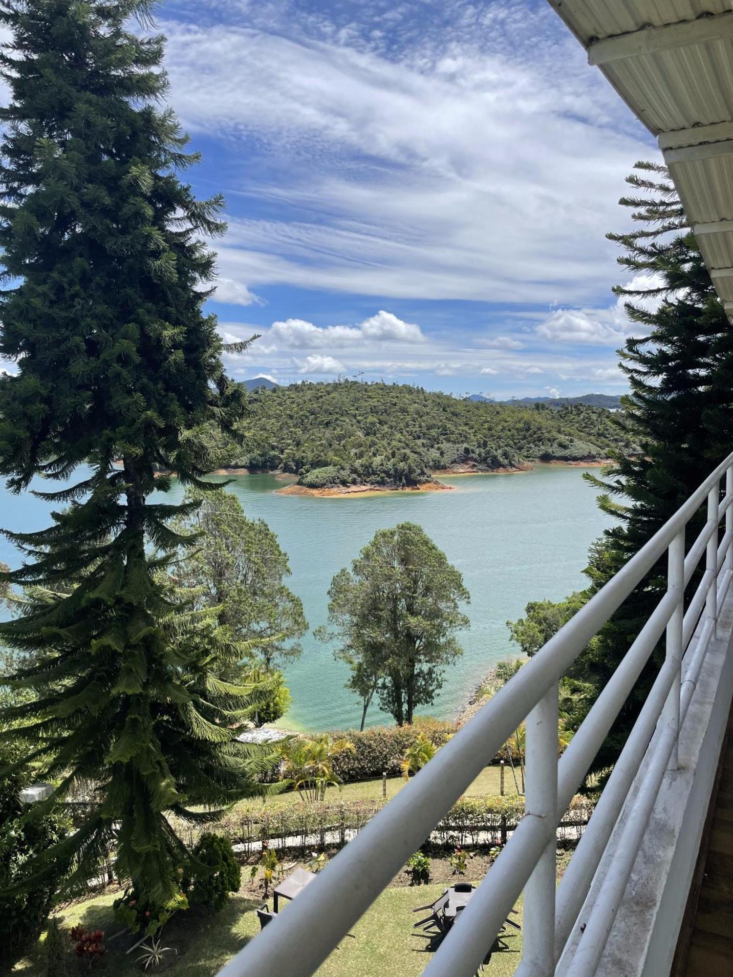 Paradise Lake Hotel Guatapé Buitenkant foto